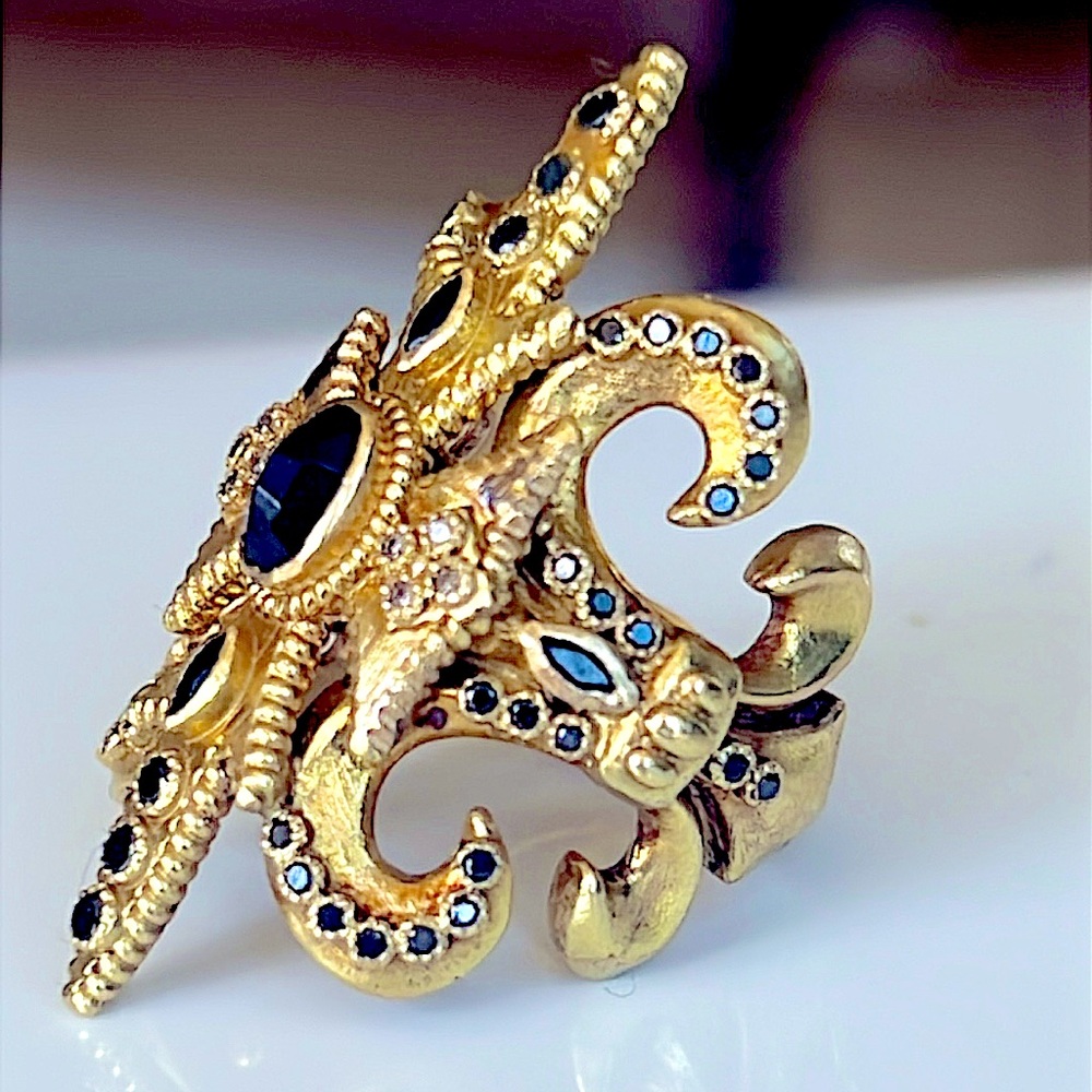 18k Gold diamond and sapphire Fleur-de-Lis Ring - Picture 4 of 17